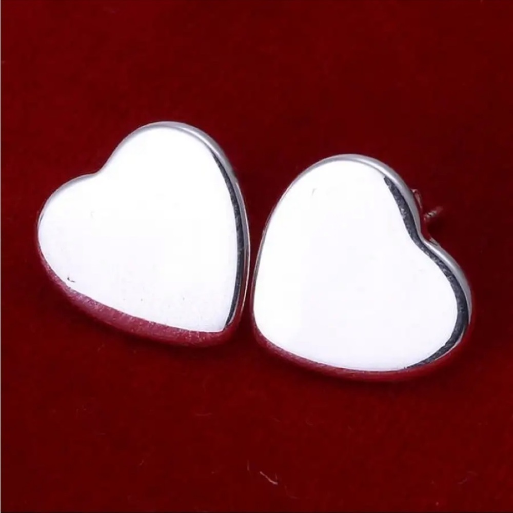 Heart Silver Stud Earrings NEW
